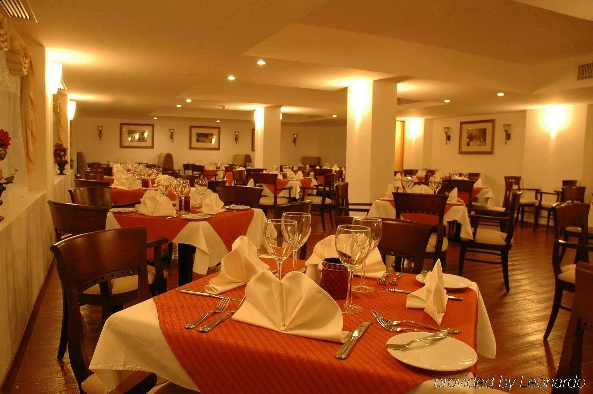 Ocean View Cancun Arenas Hotel Restaurant photo